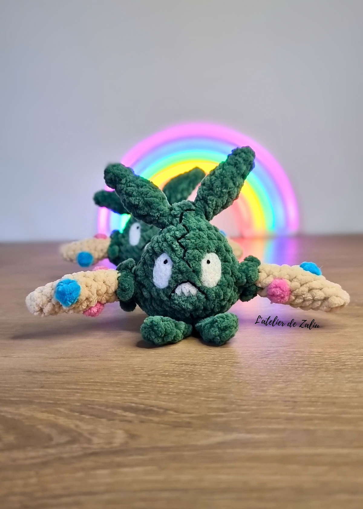 Pokemon poubelle miamiasme sac poubelle monstre de poche fait main normandie needle felting piquage à l'aiguille laine cardée crochet fil chenille fait à la main le havre l'atelier de zaliu