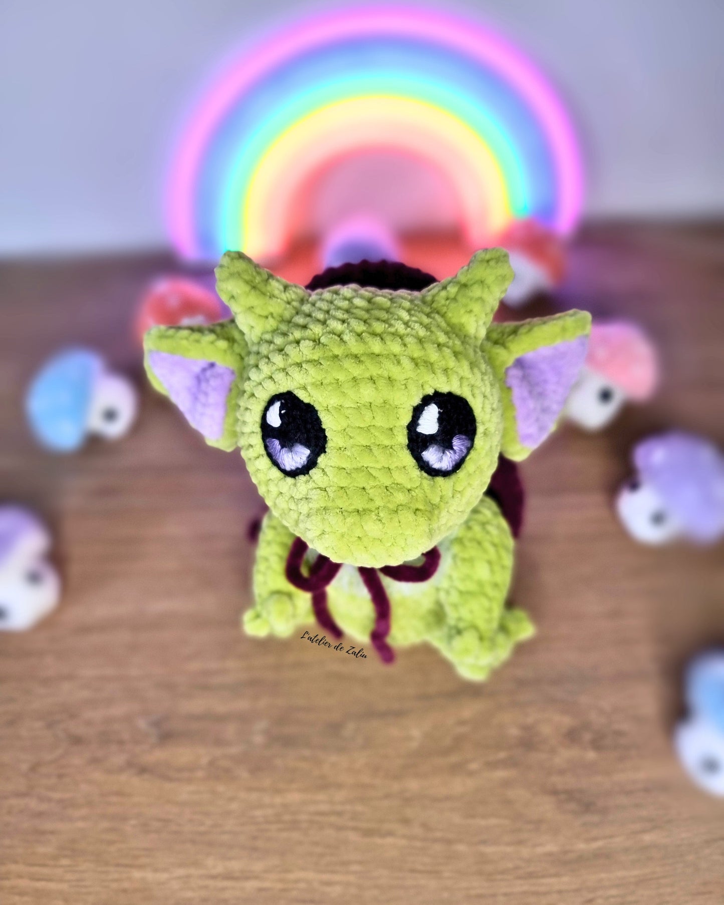 Souris verte crochet pattern amigurumi fait main handmade normandie france pont-audemer le havre oeko-tex sécurisé laine velours pièce unique peluche douce