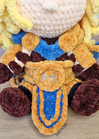 Arthas paladin wow poupée amigurumi crochet fait main piece unique normandie l'atelier de zaliu 