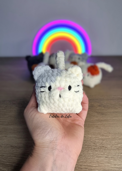 chat bouboule crochet cat chubby doux moelleux mignon crochet amigurumi fait main l'atelier de zaliu normandie le havre pont audemer piece unique personnalisé