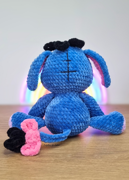 Bourriquet disney peluche crochet artisanale inspiration âne winnie l'ourson normandie l'atelier de zaliu pièce unique
