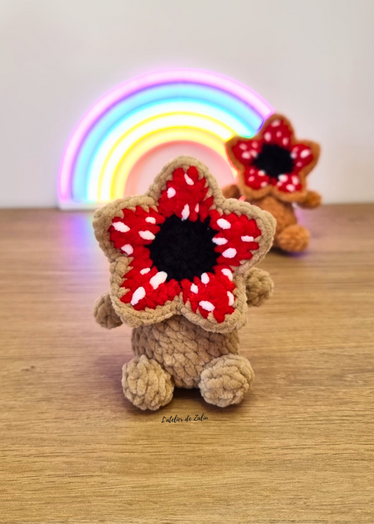 demogorgon stranger things fait main peluche normandie crochet fleur sauvage peur halloween