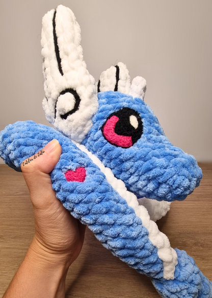 Draco Dragonair pokemon crochet fait main normandie qualité française pont-audemer l'atelier de zaliu peluche needle felting laine cardée oeko-tex certifié