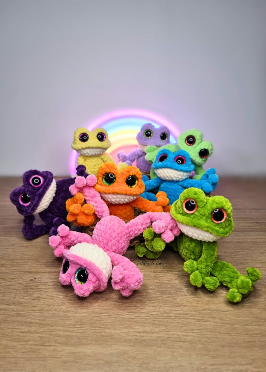 frog grenouille rigolote crochet fait main coloré normandie amigurumi pont audemer le havre l'atelier de zaliu pièce unique