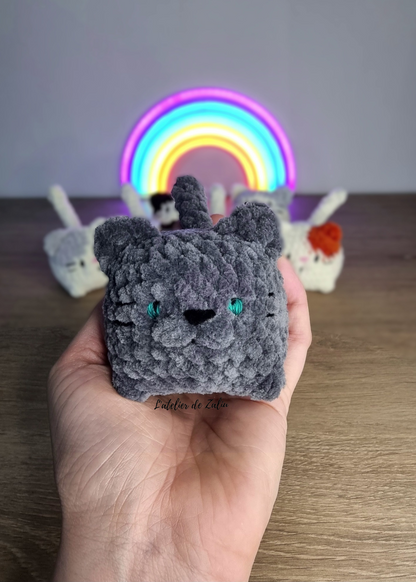 chat bouboule crochet cat chubby doux moelleux mignon crochet amigurumi fait main l'atelier de zaliu normandie le havre pont audemer piece unique personnalisé