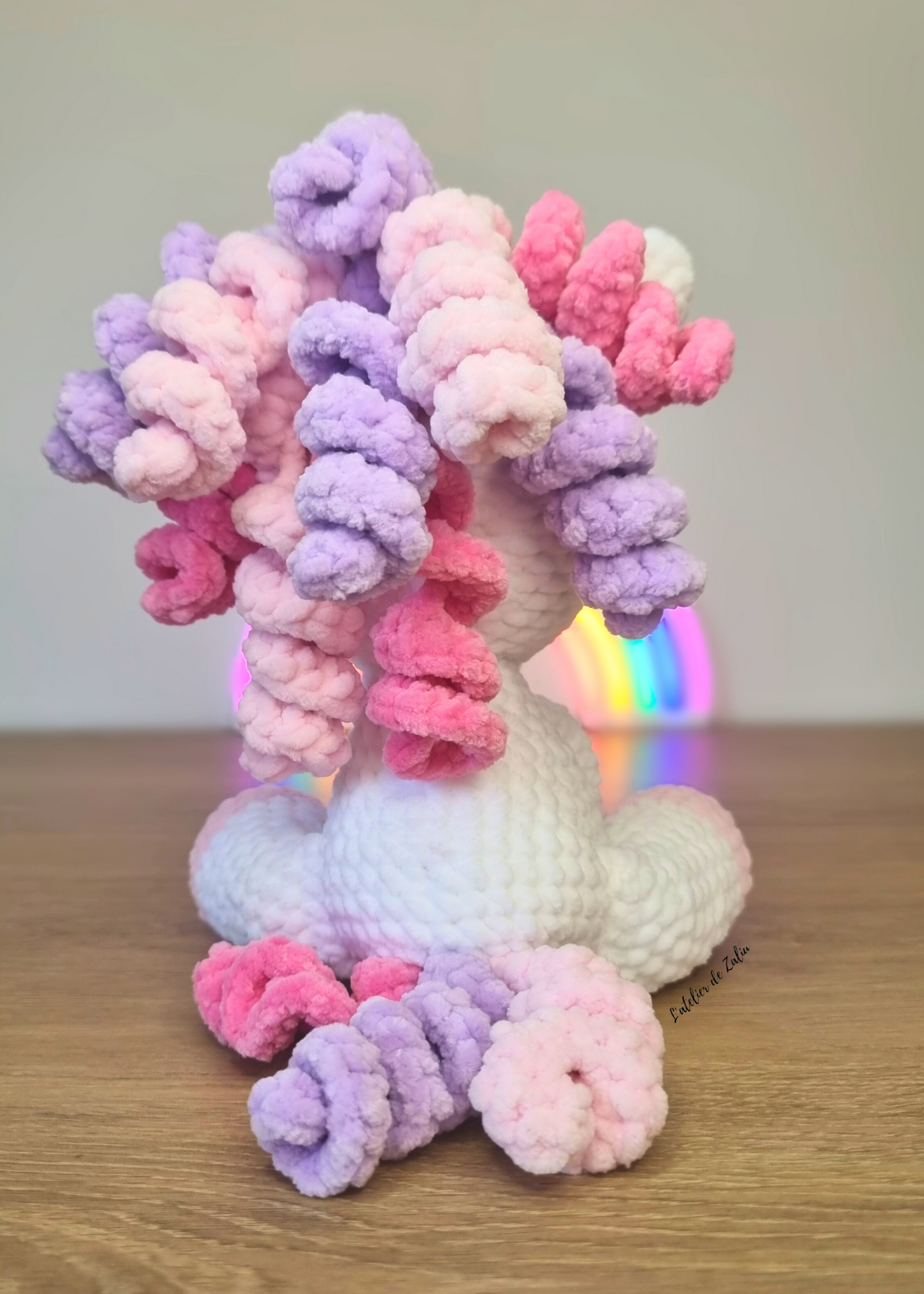 Licorne unicorn crochet amigurumi plushie peluche fait main normandie pont-audemer commande sur mesure fantastique féerique unique l'atelier de zaliu