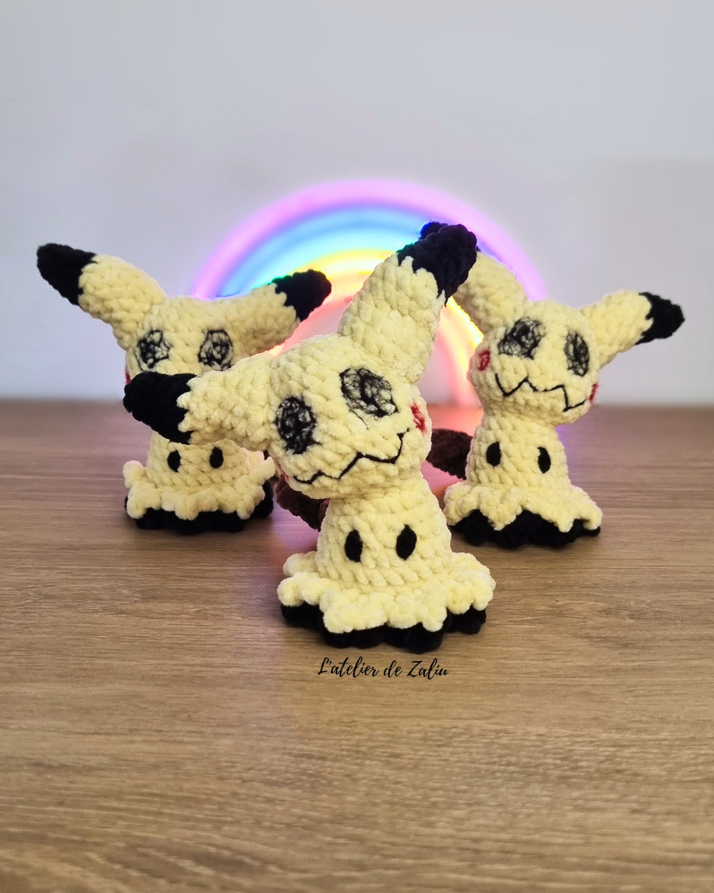 Mimiqui mimikyu pokemon crochet triste histoire cute mignon doux pas cher fait main artisanat laine oekotex needle felting piece unique normandie pont-audemer l'atelier de zaliu