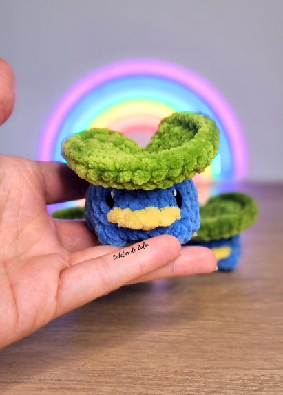 nénupiot le nenuphar de pokemon fait main peluche crochet brodé canard nénuphar plante pièce unique artisanal artisan normandie le havre pont audemer honfleur atelier de zaliu