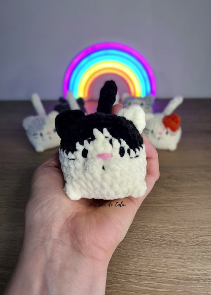 chat bouboule crochet cat chubby doux moelleux mignon crochet amigurumi fait main l'atelier de zaliu normandie le havre pont audemer piece unique personnalisé