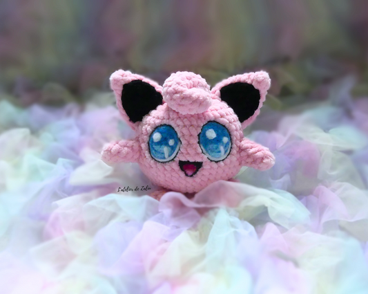 Rondoudou jigglypuff tout doux toudoudou grosdoudou grodoudou rose bleu noir kawaii gros yeux choupi trop chou mignon needle felting needle felt feld coton laine wool velours chenille amigurumi peluche plushie doux sweet mignon tendre moelleux décoration decoration deco fait main en crochet artisane de normandie amigurumi l'atelier de zaliu latelier