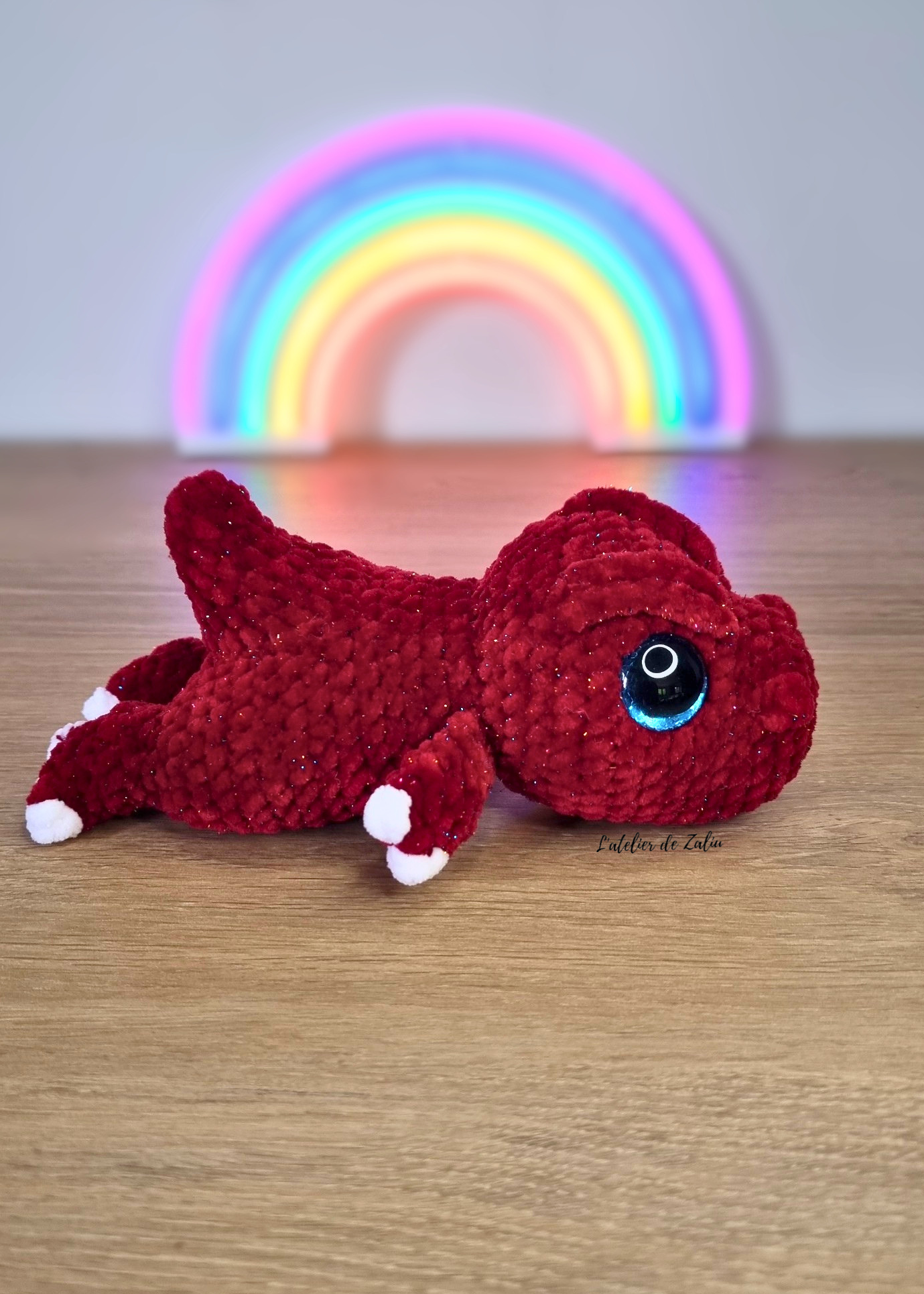 Trex t-rex dinosaure crochet peluche fait main sur mesure pièce unique normandie pont-audemer l'atelier de zaliu amigurumi patron pattern