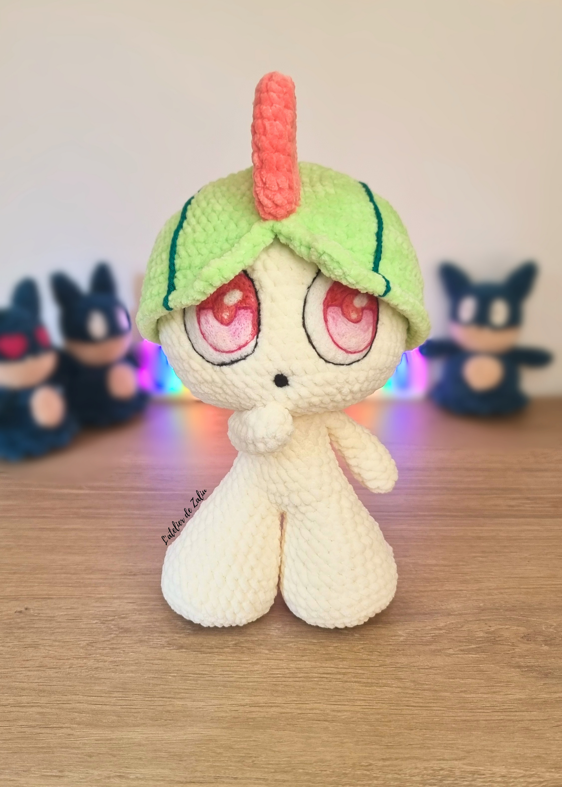 Ralts Tarsal crochet needle felting pièce unique peluche décoration normandie l'atelier de zaliu fait main adorable mignon pokemon