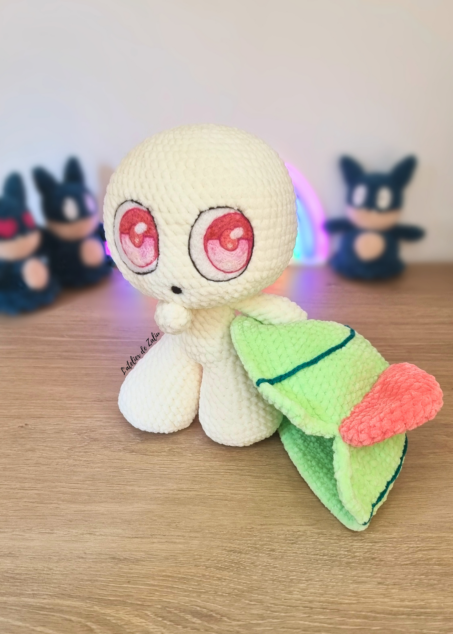 Ralts Tarsal crochet needle felting pièce unique peluche décoration normandie l'atelier de zaliu fait main adorable mignon pokemon