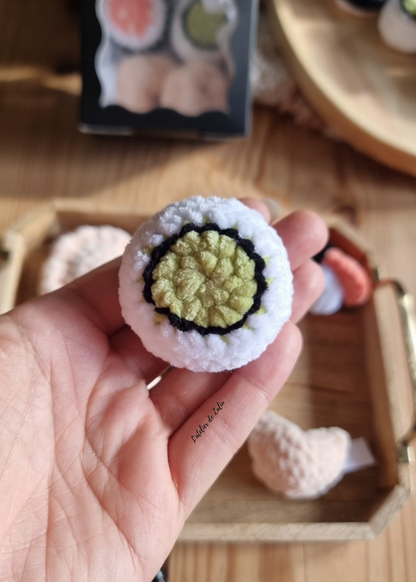 Sushi plateau repas sur mesure personnalisé crochet fait main normandie 