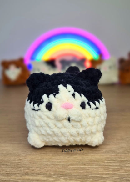 chat bouboule crochet cat chubby doux moelleux mignon crochet amigurumi fait main l'atelier de zaliu normandie le havre pont audemer piece unique personnalisé