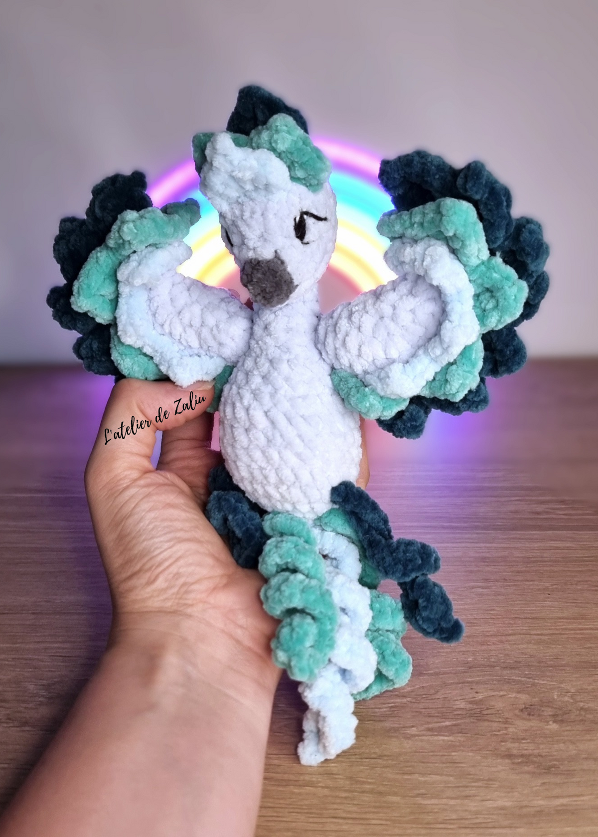 Phenix phoenix baby bebe fait main crochet personnalise a sur mesure 5 coloris piece unique pont audemer le havre normandie l'atelier de zaliu peluche décoration